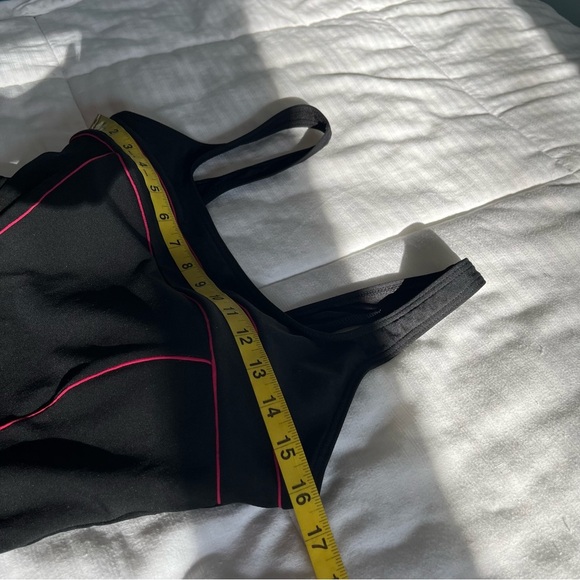 Roots Women's Black Swimsuit with Pink Accents 12D Built in Cups Vacation Cruise - Picture 11 of 14